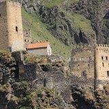 184 koło tych ruin skręcamy w prawo i jesteśmy na drodze do Vardzia!!!